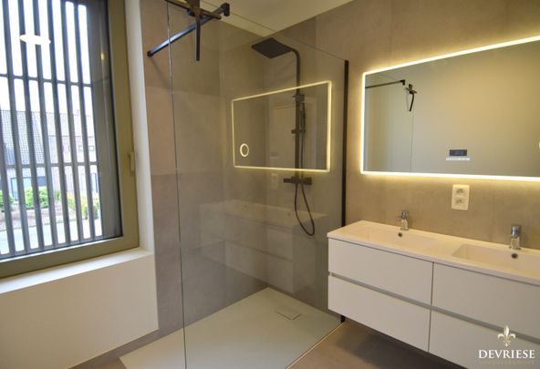 Nieuwbouwwoning met tuin, garage en 3 slaapkamers in Gullegem - Foto 1