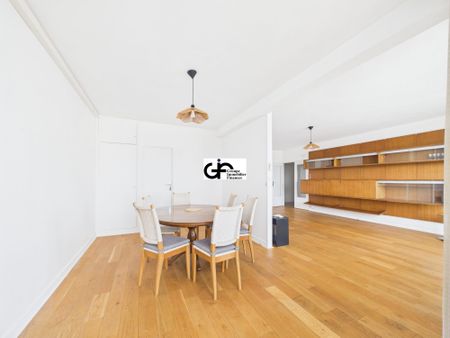 Location Appartement 5 pièces 104m² PARIS 16ème - Photo 5