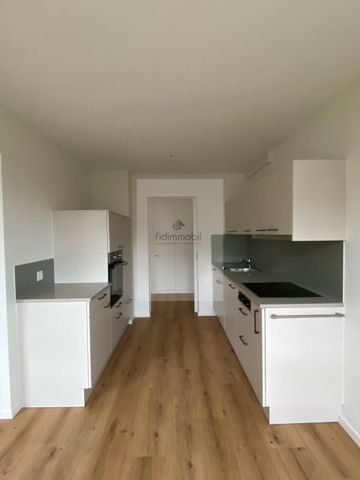 For rent, AVS/AI, 2.5 rooms renovated, Albert-Monard 4, La Chaux-de-Fond - Photo 3