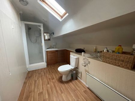 Penny Lane, Liverpool, L18 - Photo 4