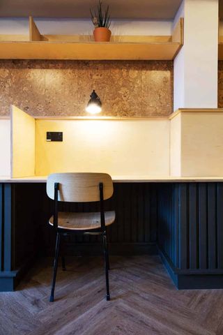 Large High Double Ensuite - Photo 4