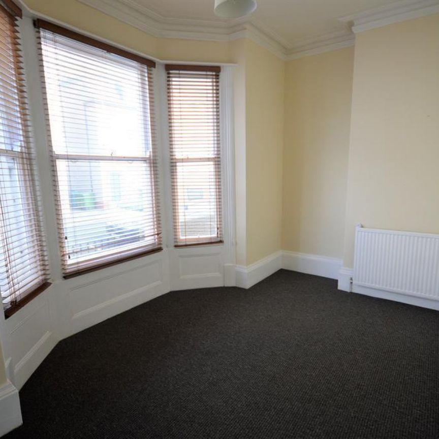 1 bedroom Flat To Let - Photo 1