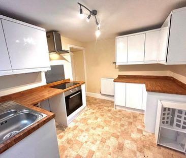 3 bedroom terraced house to rent - Photo 5