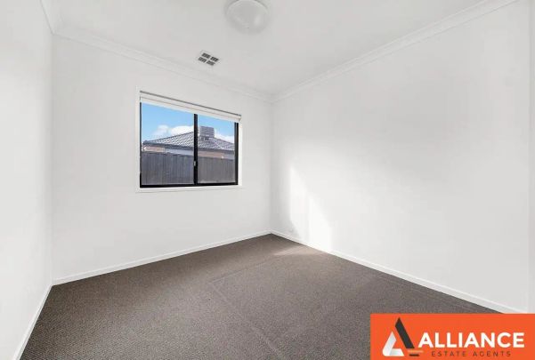 “Modern Family Home in Truganina with 4 Bedrooms” - Photo 1