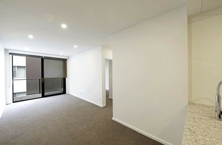 One Bedroom Plus Separate Study! - Photo 3