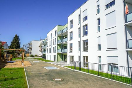 Helle 2-Zimmer- Wohnung mit großem Westbalkon, moderner Einbauküche, XXL-Dusche, Aufzug & Tiefgarage - Photo 4