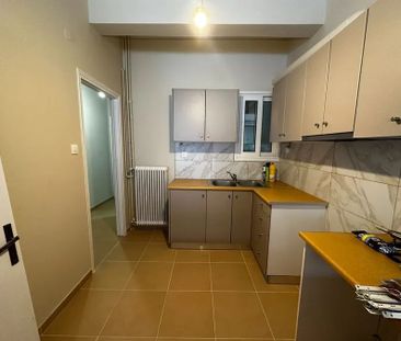 Ανακαινισμένο ισόγειο διαμέρισμα 52 τ.μ. με κήπο και χαμηλά κοινόχρ... - Photo 2