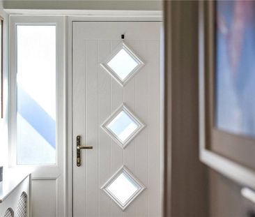 4 bedroom detached house to rent - Photo 3