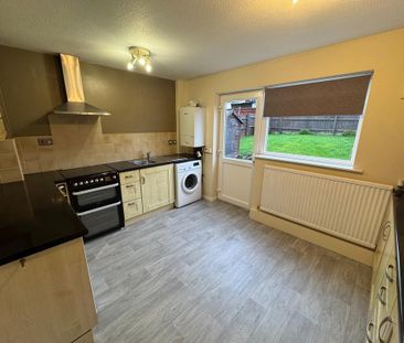 2 bedroom semi-detached house to rent - Photo 5