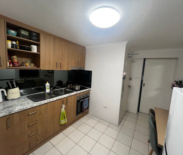 Quiet living studio for lease now! - Photo 3