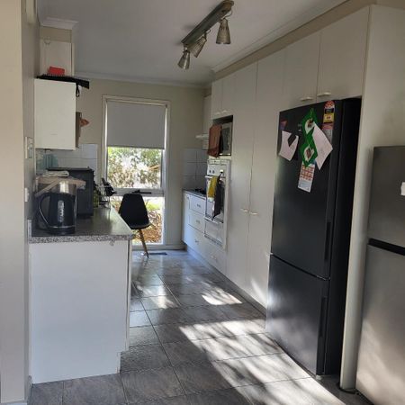 Doncaster East - Photo 4