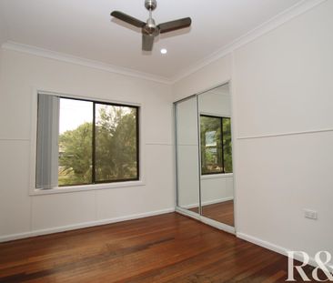 WELL PRESENTED HOME - Photo 4