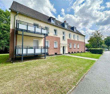 Ein tolles Wohngefühl: gemütliche 3-Zi.-Wohnung mit Ausblick - Photo 1