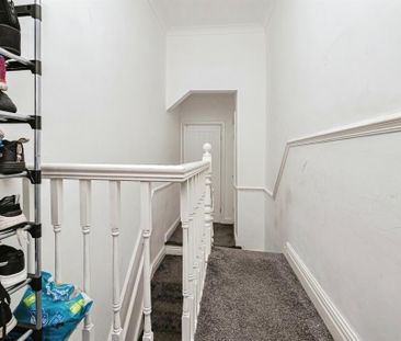 Westminster Avenue - Photo 6