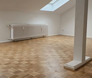 Dachgeschosswohnung in 80992 München zur Miete - Photo 1