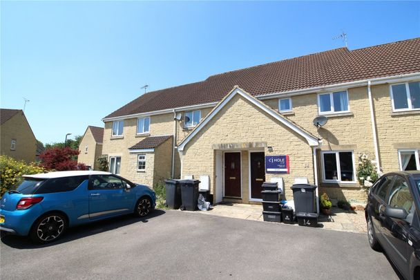 Reeves Close, - Photo 1