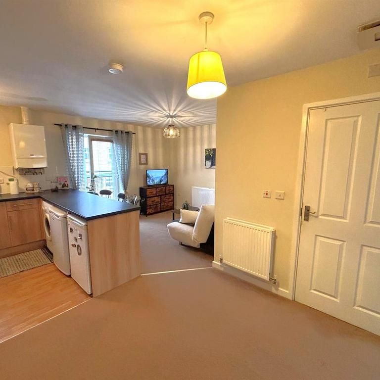 2 bedroom apartment to rent - Photo 1