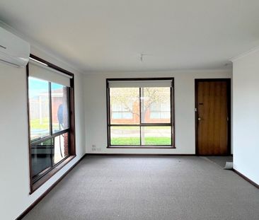 Low-Maintenance Two-Bedroom Home with Garage. - Photo 1