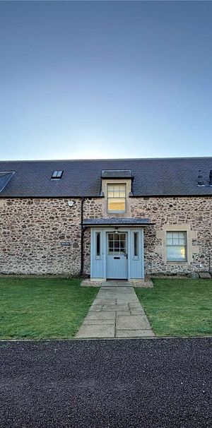 COMING SOON - Gorgeous 2-bedroom property in a steading development with uninterrupted views of the East Lothian countryside. Internal pictures to follow. - Photo 1