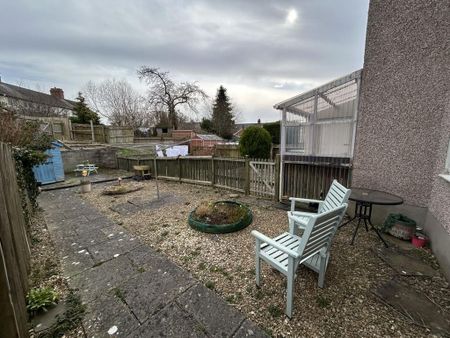 2 bedroom terraced house to rent - Photo 3