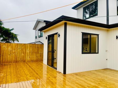 FLAT BUSH, 1 BEDROOM - Photo 4