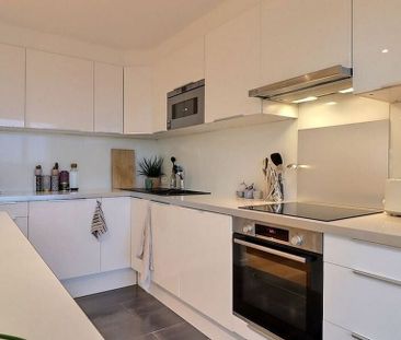 Appartement te huur in Ukkel voor € 1.200 met 2 slaapkamers - Photo 6