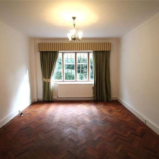 Edmunds Walk, London, N2 - Photo 1