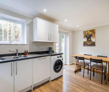 3 bedroom detached house to rent - Photo 4