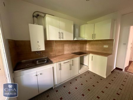 Location Appartement 4 pièces 66m² ST ETIENNE 42100 - Photo 2