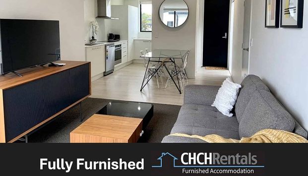 FULLY FURNISHED STYLISHLY PRESENTED CITY TOWNHOUSE! - Photo 1