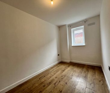 Main Street, Farndon, Newark, Notts, NG24 - Photo 4