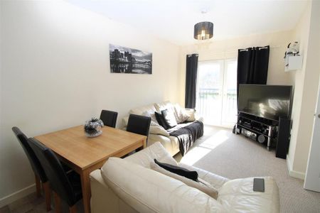 2 bedroom flat to rent - Photo 5