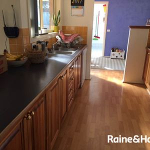 Family Home - Windradyne - Available 08/12/2025 - Photo 2