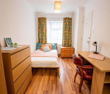 1 bedroom in a house share to rent - Photo 5