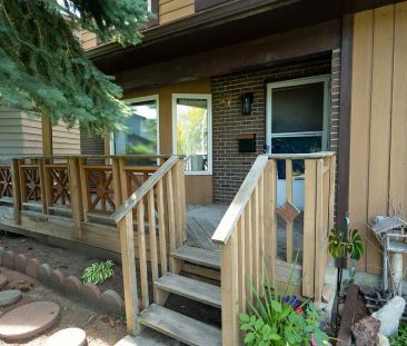 Beautiful 4-bedroom house in Coach Hill — 4 Bedrooms House - Photo 1