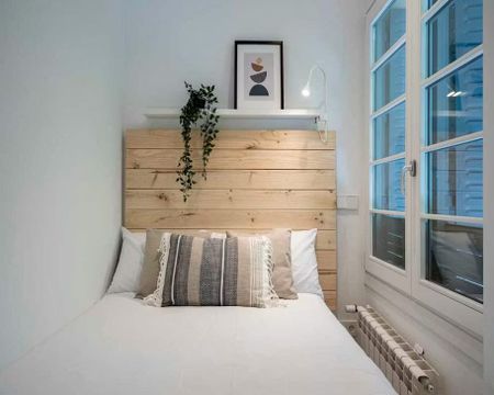 Calle de Alburquerque, Madrid, Community of Madrid 28010 - Photo 4