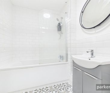 Polehampton Close, Twyford, Reading, Berkshire, RG10 - Photo 1