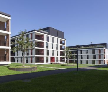 Modern living near the Esslingen train station - Photo 5