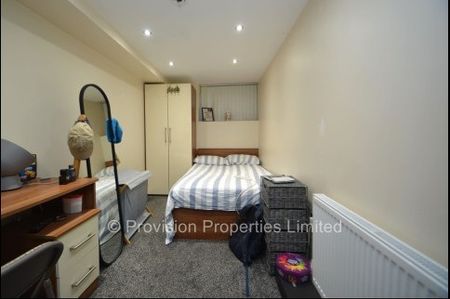 2 Bedroom Apartments Leeds - Photo 4
