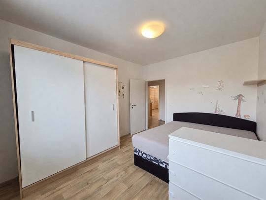 Pronájem bytu 2+1 55 m² - Photo 1