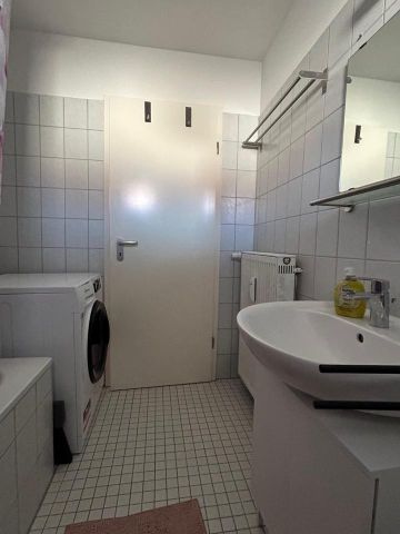 Schöne helle 2-Raum-Wohnung in ruhiger Lage - Photo 2