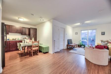 Appartement à louer - Montréal (Ahuntsic-Cartierville) (Ahuntsic Ouest) Appartement à louer - Montréal (Ahuntsic-Cartierville) (Ahuntsic Ouest) - Photo 2