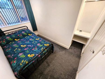 2 bedroom apartment to rent - Photo 5