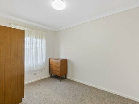 2 Bedroom with Single Lock-up Garage & Private Courtyard - Photo 3