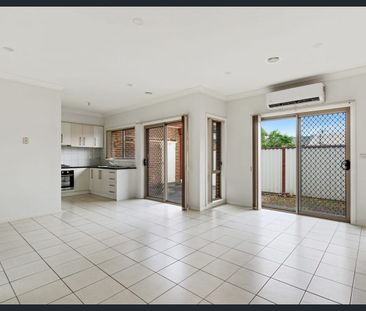 SPACIOUS 3BEDROOM HOME IN HEART OF EPPING - Photo 3