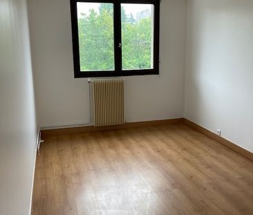 Location Appartement 2 pièces 47m² BRUNOY 91800 - Photo 2