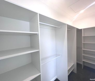 Freshly Renovated Beauty! - Photo 4