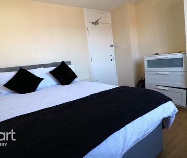 1 bedroom in a house share to rent - Photo 4