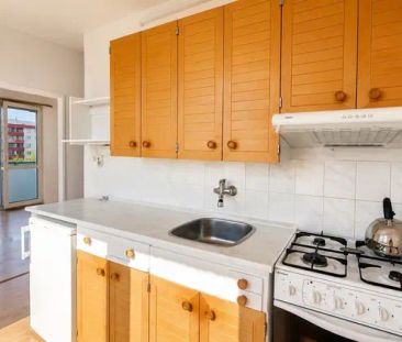 Pronájem světlého bytu 3+1 s lodžií v atraktivní lokalitě Hradce Kr... - Photo 3