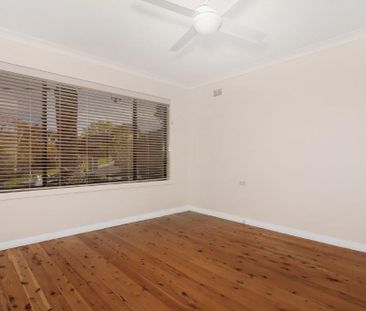 Spacious Family Home in Prime Figtree Location - Photo 6